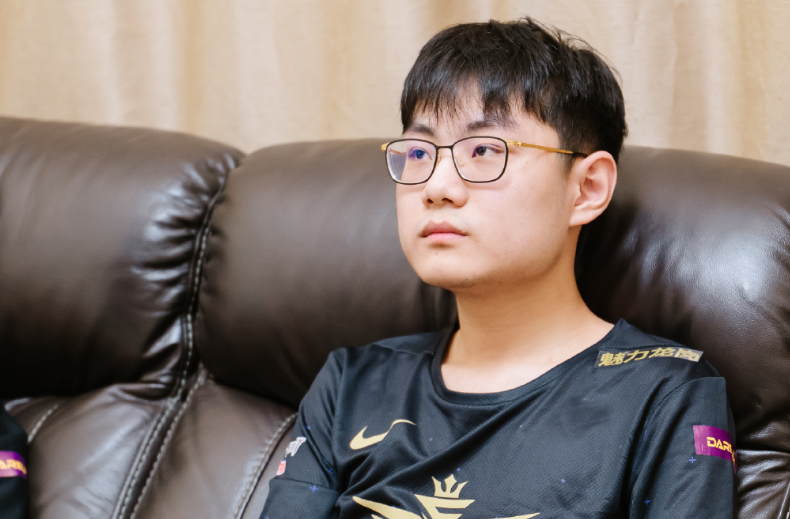 Rookie爆冷击败切尔西，关键助攻引爆全场！-开云官方